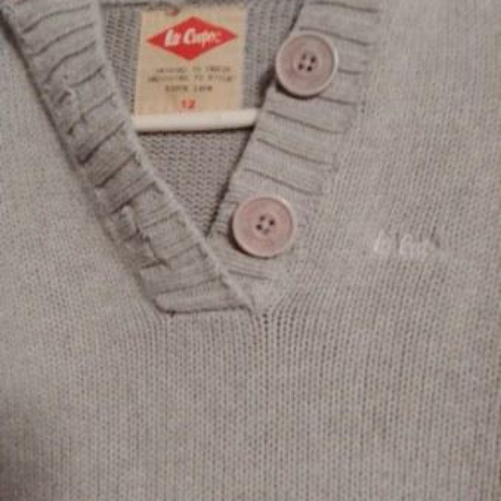 Sweater - Picture 2 of 2